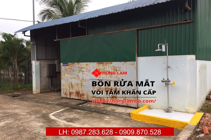 Bồn rửa mắt và tắm khẩn cấp UK304A
