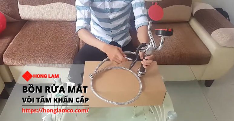 Vòi xịt rửa mắt khẩn cấp là gì? Dùng trong trường hợp nào?